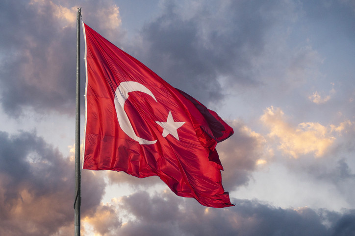 15 temmuzda bayrak asilir mi yariya iner mi turk bayragi asilan gunler ve milli KwFd22Vf