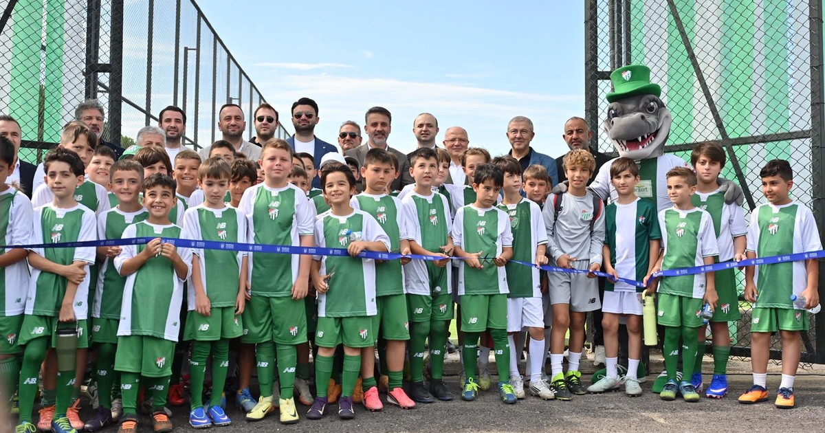 Bursa Büyükşehir’den Bursaspor’un geleceğine yatırım Bursa buyuksehirden bursasporun gelecegine yatirim SzKDjUih