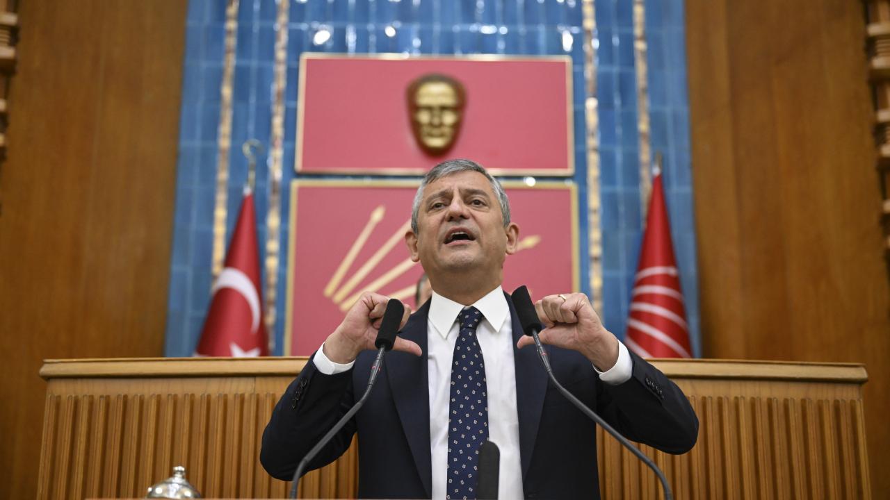 CHP’de tarihi kopuş! Toplu istifa hazırlığı yapılıyor: 90 vekil imzalayacak… Haber gorseli